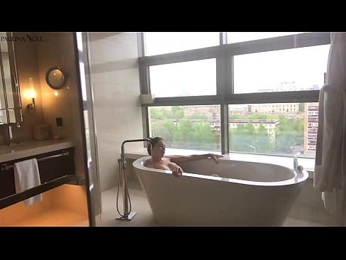 ❤️ Hiiglaslik beib kirglikult oma tussu riivimas vannitoas ️ Pornovideo at et.dreamlandpassionfever.ru ️❤